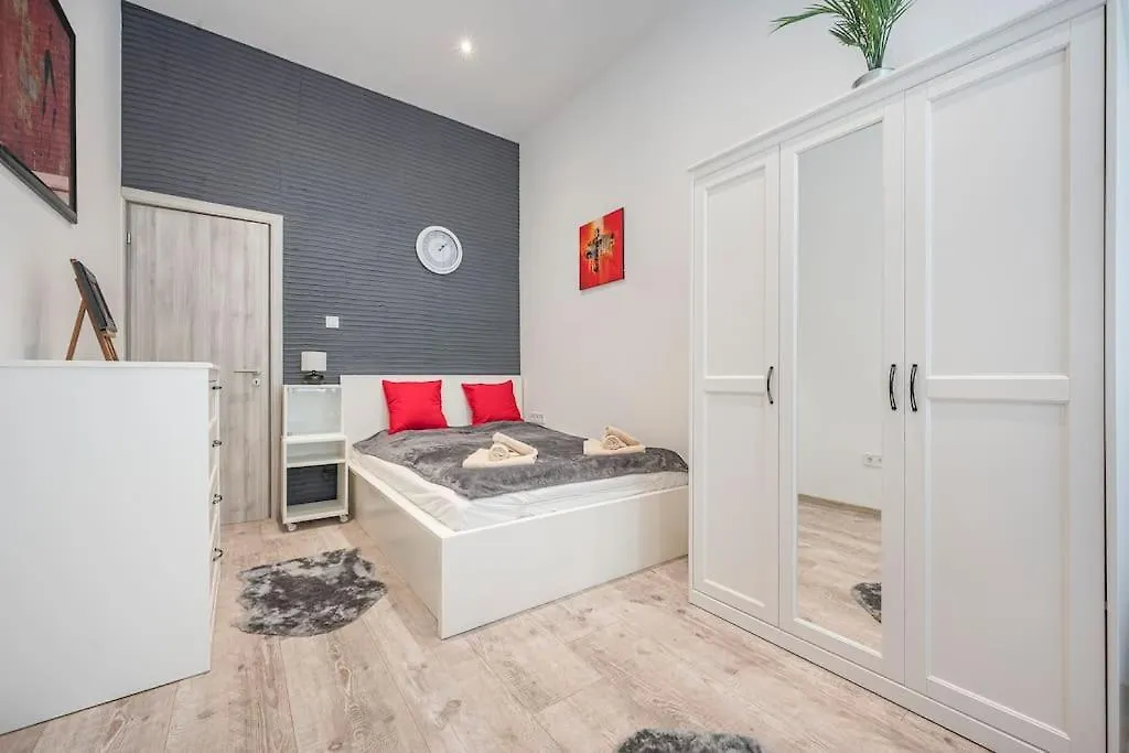 Dual 2Br Comfort Escape With 2 Bathroom By Nw Budapest
